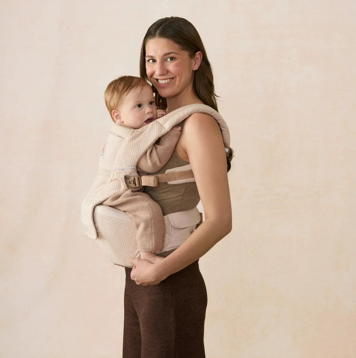 Alta Hip Seat Baby Carrier